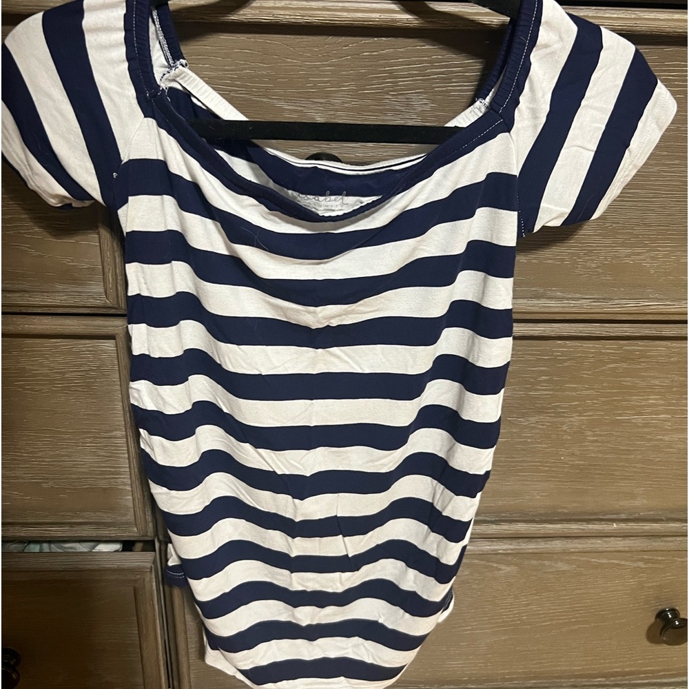 maternity top size medium